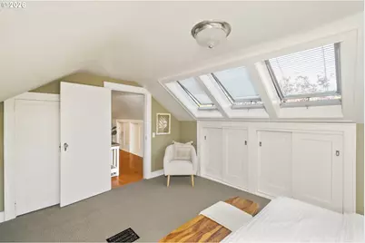 2136 SE Grant St, Portland, OR 97214 - Photo 26