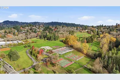 8014 SW 54th Ave, Portland, OR 97219 - Photo 44