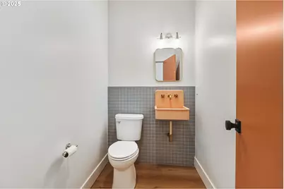 8014 SW 54th Ave, Portland, OR 97219 - Photo 24