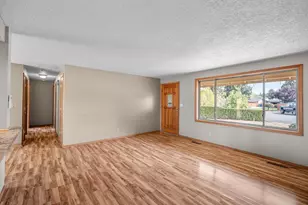 1900 Bergeron Ct, Vancouver, WA 98661 - Photo 4