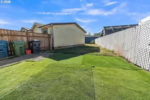 733 Fescue Ave, Woodburn, OR 97071 - Photo 32