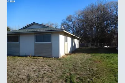 1536 SW 44th St, Pendleton, OR 97801 - Photo 2