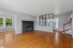 820 W 9th St, The Dalles, OR 97058 - Photo 2