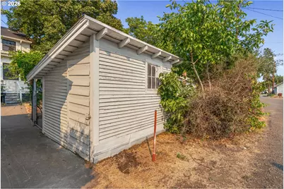 820 W 9th St, The Dalles, OR 97058 - Photo 40