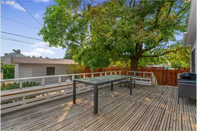 820 W 9th St, The Dalles, OR 97058 - Photo 36