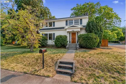 820 W 9th St, The Dalles, OR 97058 - Photo 1