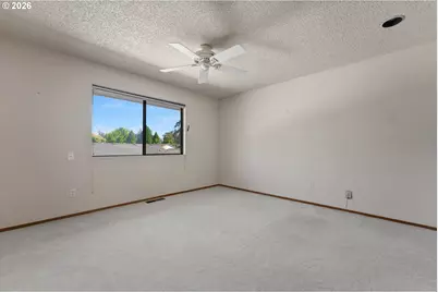 10105 SW Highland Dr, Tigard, OR 97224 - Photo 32