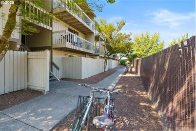 1230 NW 23rd St, Corvallis, OR 97330 - Photo 16