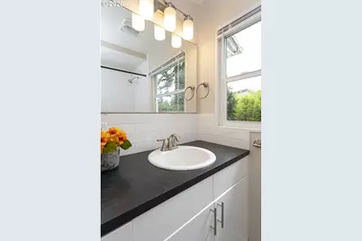 336 NE 128th Ave, Portland, OR 97230 - Photo 26