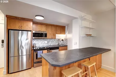 1829 NW Lovejoy St #103, Portland, OR 97209 - Photo 6