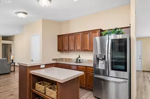 2416 Maia Loop, Springfield, OR 97477 - Photo 12