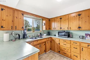 2510 Oak St, Albany, OR 97322 - Photo 6