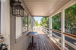 125 N 4th St, Lakeside, OR 97449 - Photo 8