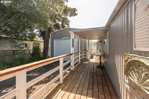 125 N 4th St, Lakeside, OR 97449 - Photo 4