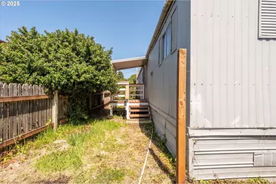 125 N 4th St, Lakeside, OR 97449 - Photo 36