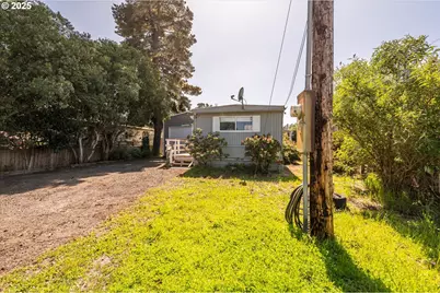 125 N 4th St, Lakeside, OR 97449 - Photo 12