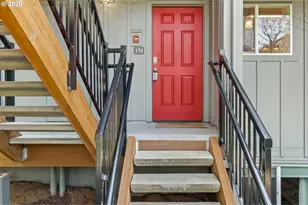 4 Touchstone, Lake Oswego, OR 97035 - Photo 2