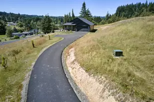 1834 Rose Valley Rd, Kelso, WA 98626 - Photo 2
