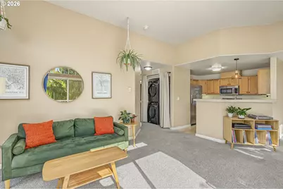 1810 NE 101st Ave #201-end, Hillsboro, OR 97006 - Photo 4