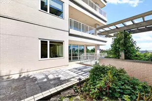 2020 SW Market St Dr, Portland, OR 97201 - Photo 30