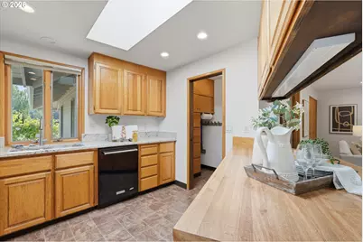 20855 SW 90th Ave, Tualatin, OR 97062 - Photo 14