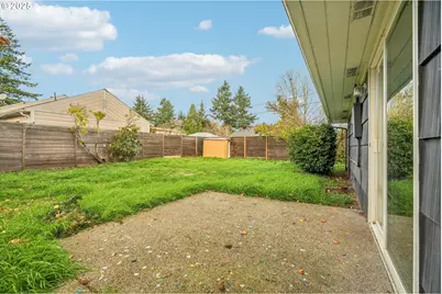 2537 NE 111th Ave, Portland, OR 97220 - Photo 30