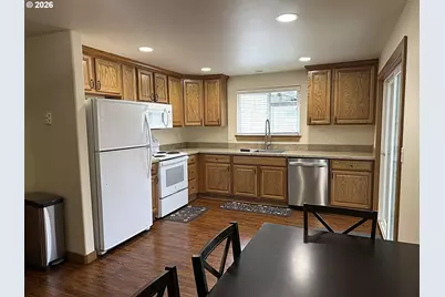 1651 29th St, Florence, OR 97439 - Photo 12