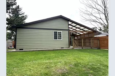 1651 29th St, Florence, OR 97439 - Photo 4