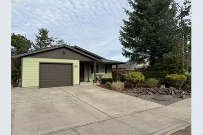 1651 29th St, Florence, OR 97439 - Photo 2