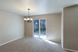 2932 SE Rosespring Dr, Hillsboro, OR 97123 - Photo 16