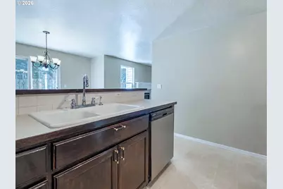 2932 SE Rosespring Dr, Hillsboro, OR 97123 - Photo 18