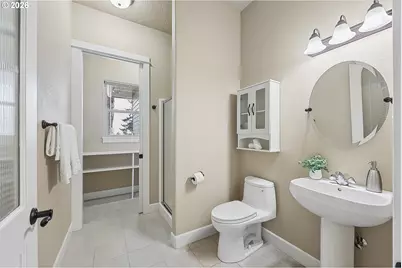 3244 Wintercreek Dr, Eugene, OR 97405 - Photo 32