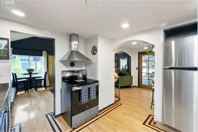 9345 NE Broadway, Portland, OR 97220 - Photo 16