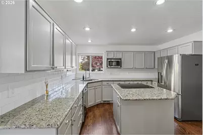 6059 Frost Ln, Lake Oswego, OR 97035 - Photo 10