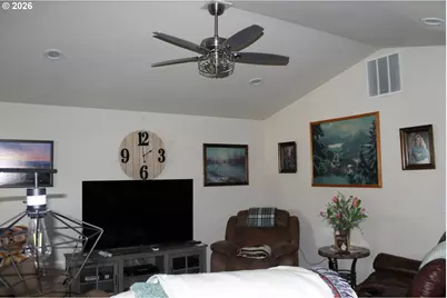 3510 Indiana Ave, Baker City, OR 97814 - Photo 2