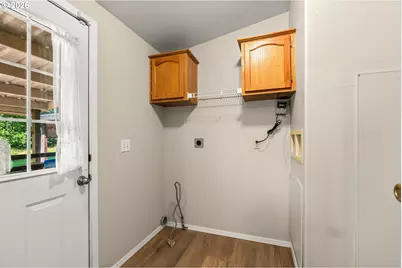 34280 E Lacomb Rd, Lebanon, OR 97355 - Photo 26