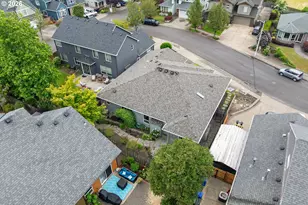 1926 NW 18th St, Gresham, OR 97030 - Photo 4