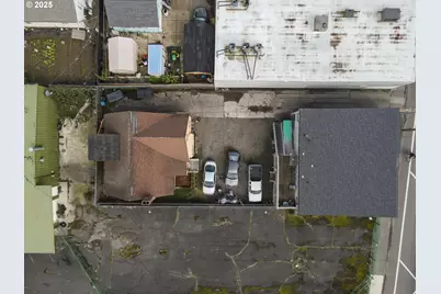 8325 SE Division St, Portland, OR 97266 - Photo 8