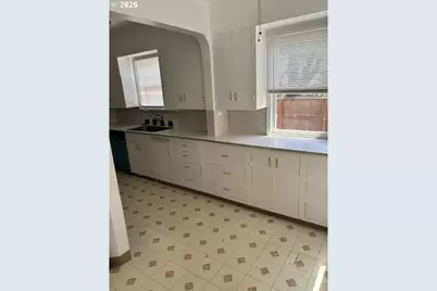 8325 SE Division St, Portland, OR 97266 - Photo 34