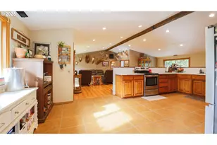 68155 Ridge Rd, North Bend, OR 97459 - Photo 6