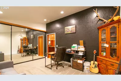 68155 Ridge Rd, North Bend, OR 97459 - Photo 28