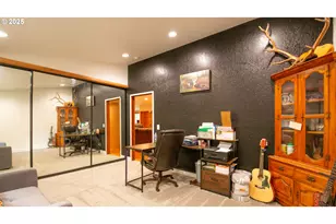 68155 Ridge Rd, North Bend, OR 97459 - Photo 28