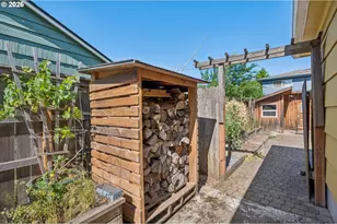 4304 SE 103rd Ave, Portland, OR 97266 - Photo 40