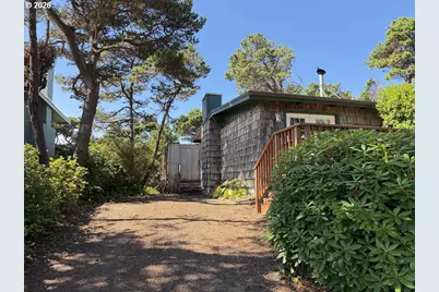 88216 2nd Ave, Florence, OR 97439 - Photo 4