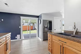 753 64th St, Springfield, OR 97478 - Photo 12