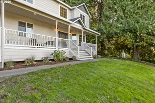 224 SW 4th St, Troutdale, OR 97060 - Photo 2