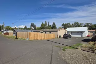 503 N 11th Ave, Elgin, OR 97827 - Photo 2