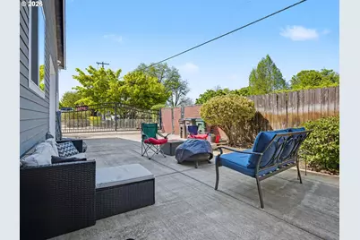 542 NE 14th Ave, Hillsboro, OR 97124 - Photo 40