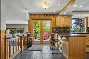 542 NE 14th Ave, Hillsboro, OR 97124 - Photo 12