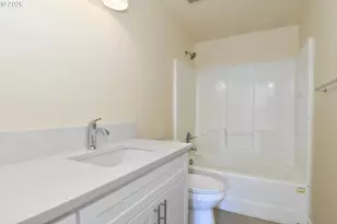 4050 SE 139th Ave, Portland, OR 97236 - Photo 10